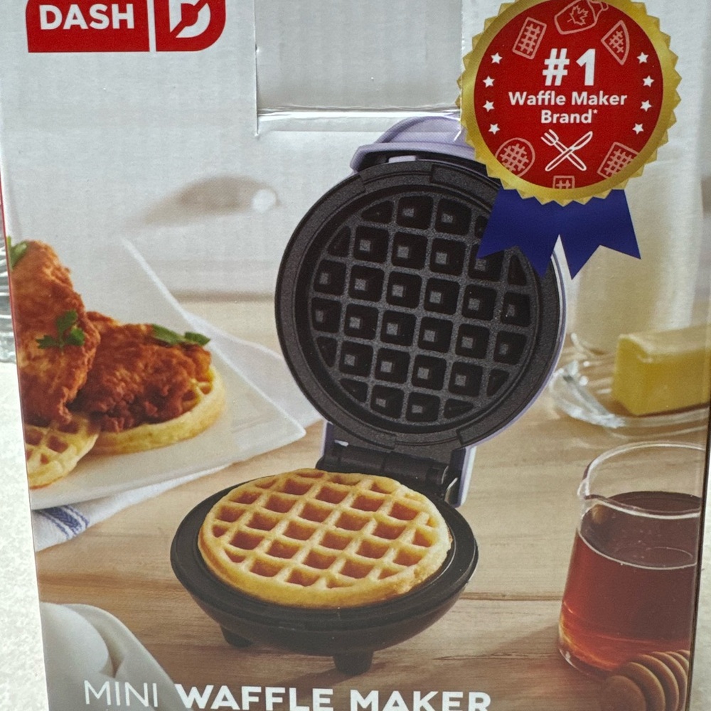 Mini Waffle Maker - Picture 2 of 4